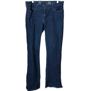 Levi’s Dark Wash Low Rise Jeans women Size 8R/29 Pockets